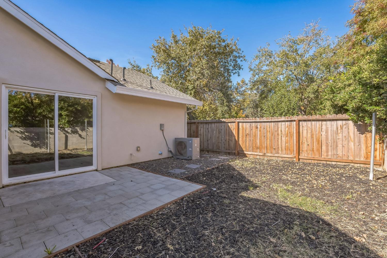 Detail Gallery Image 17 of 17 For 7600 Mimosa Way, Sacramento,  CA 95828 - 4 Beds | 2 Baths