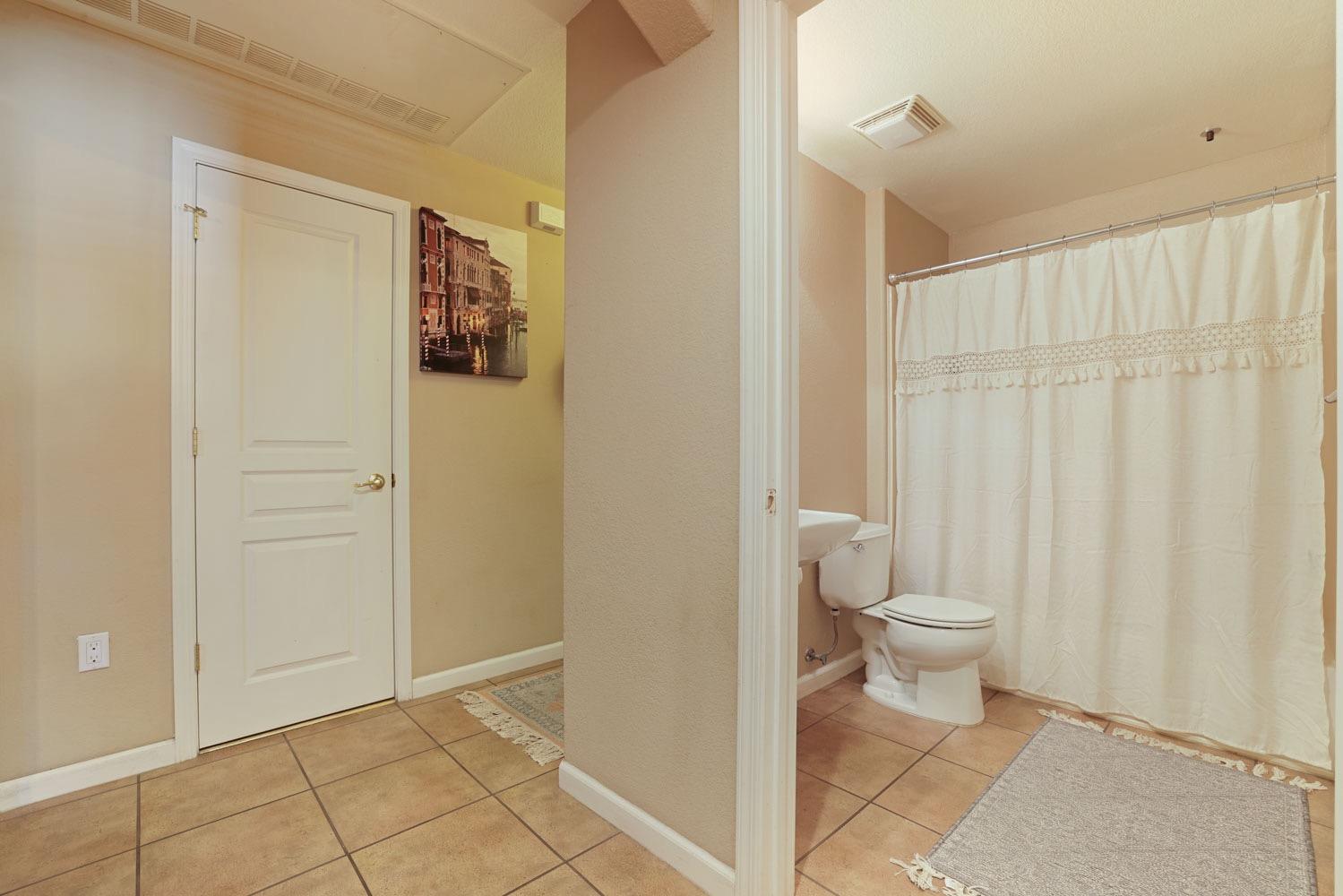 Detail Gallery Image 21 of 51 For 1360 Shady Ln #1015,  Turlock,  CA 95382 - 2 Beds | 2 Baths