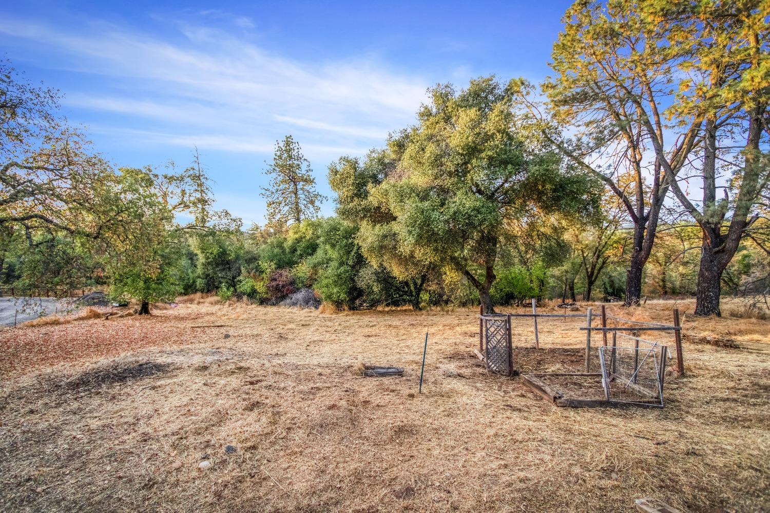 Detail Gallery Image 21 of 28 For 14585 Ridge Rd, Sutter Creek,  CA 95685 - 2 Beds | 1 Baths