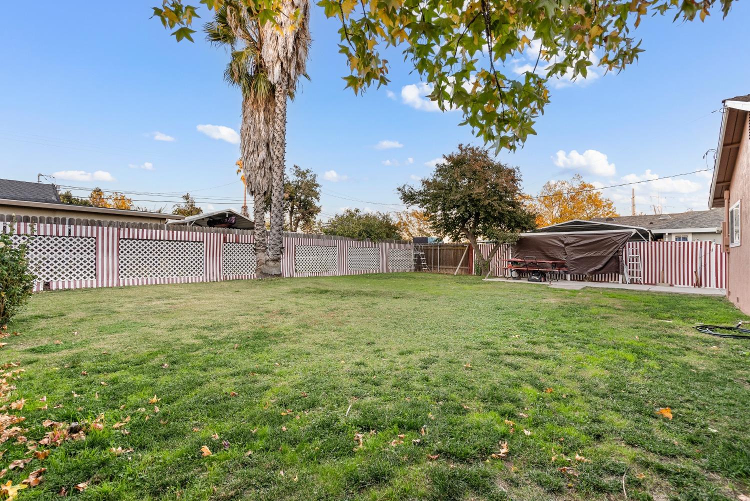 Detail Gallery Image 37 of 42 For 2711 52nd Ave, Sacramento,  CA 95822 - 3 Beds | 2 Baths