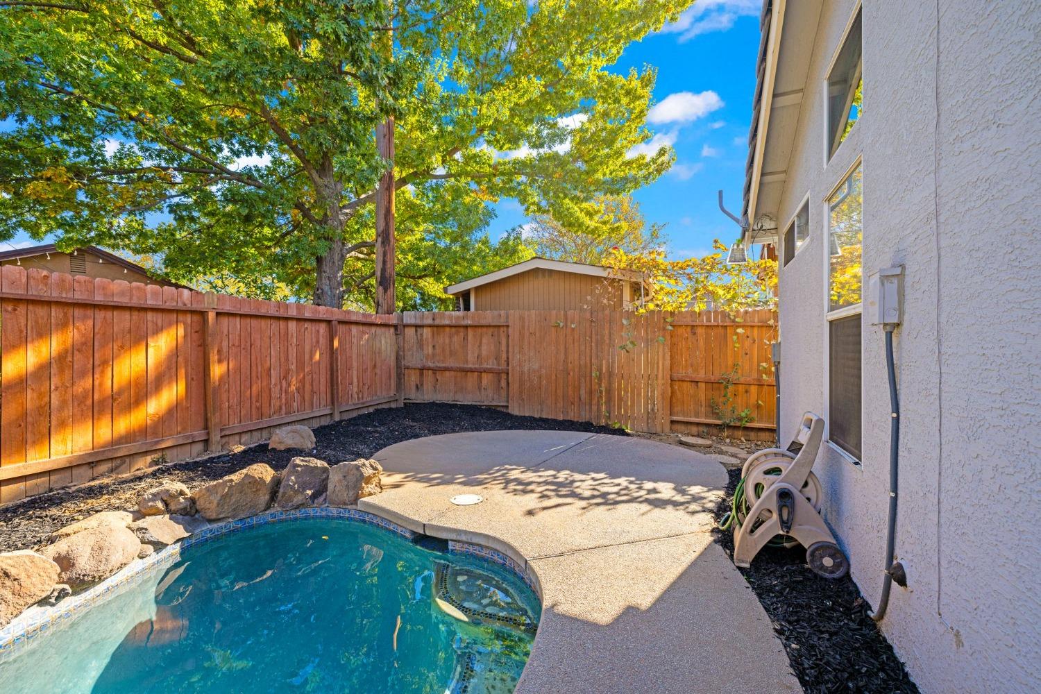 Detail Gallery Image 39 of 50 For 8636 Acacia Woods Ct, Antelope,  CA 95843 - 3 Beds | 2 Baths