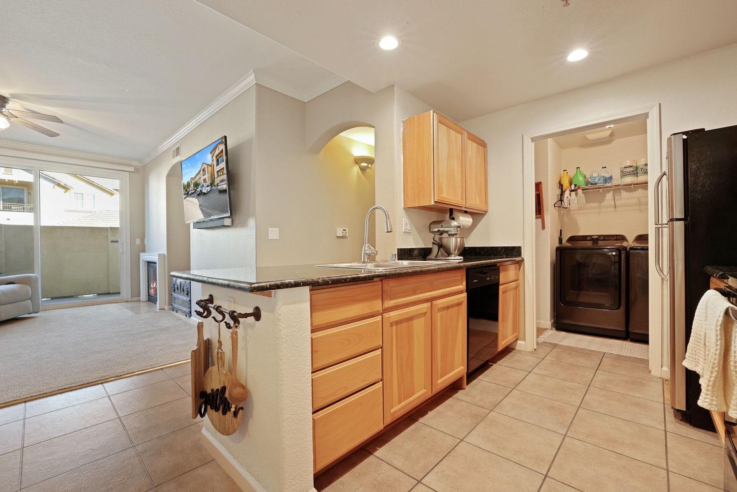 Detail Gallery Image 14 of 51 For 1360 Shady Ln #1015,  Turlock,  CA 95382 - 2 Beds | 2 Baths