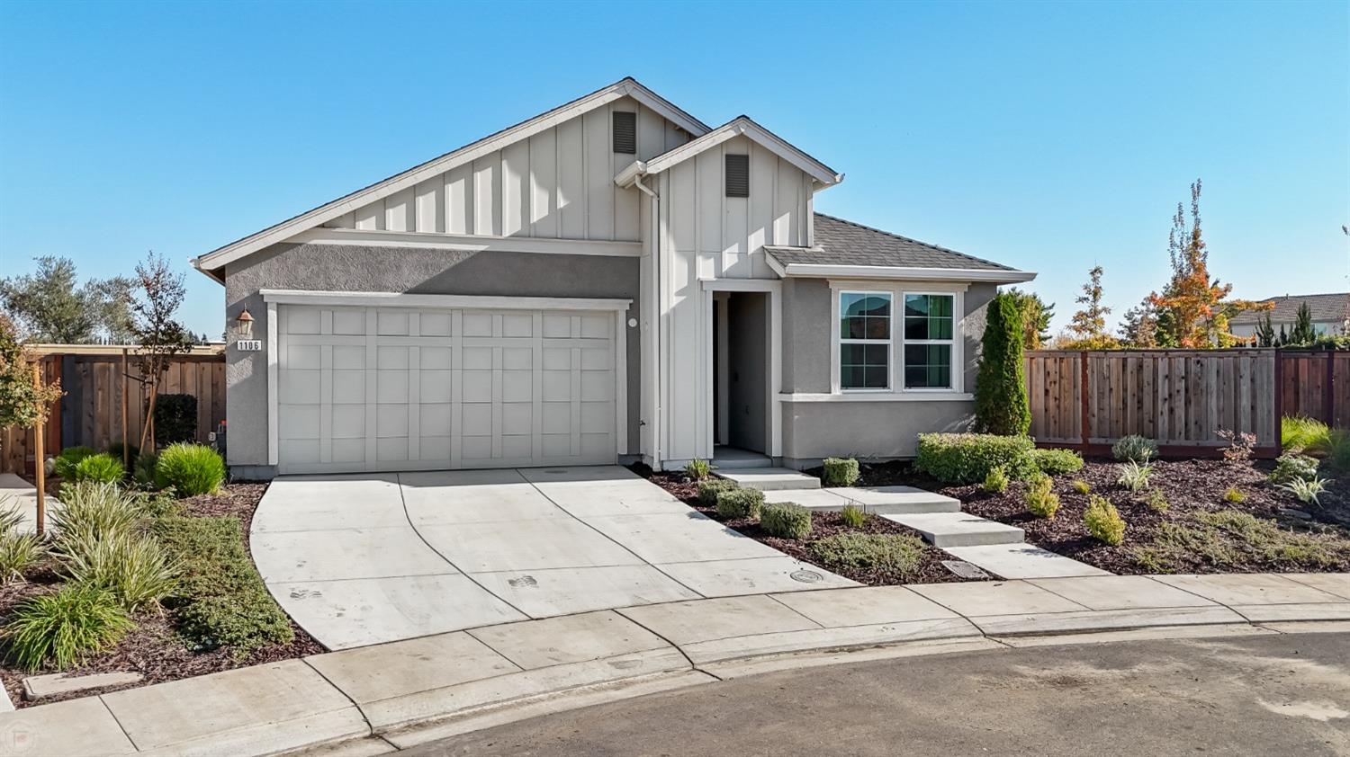 Detail Gallery Image 3 of 87 For 1106 Crescent Ave, Manteca,  CA 95336 - 2 Beds | 2/1 Baths