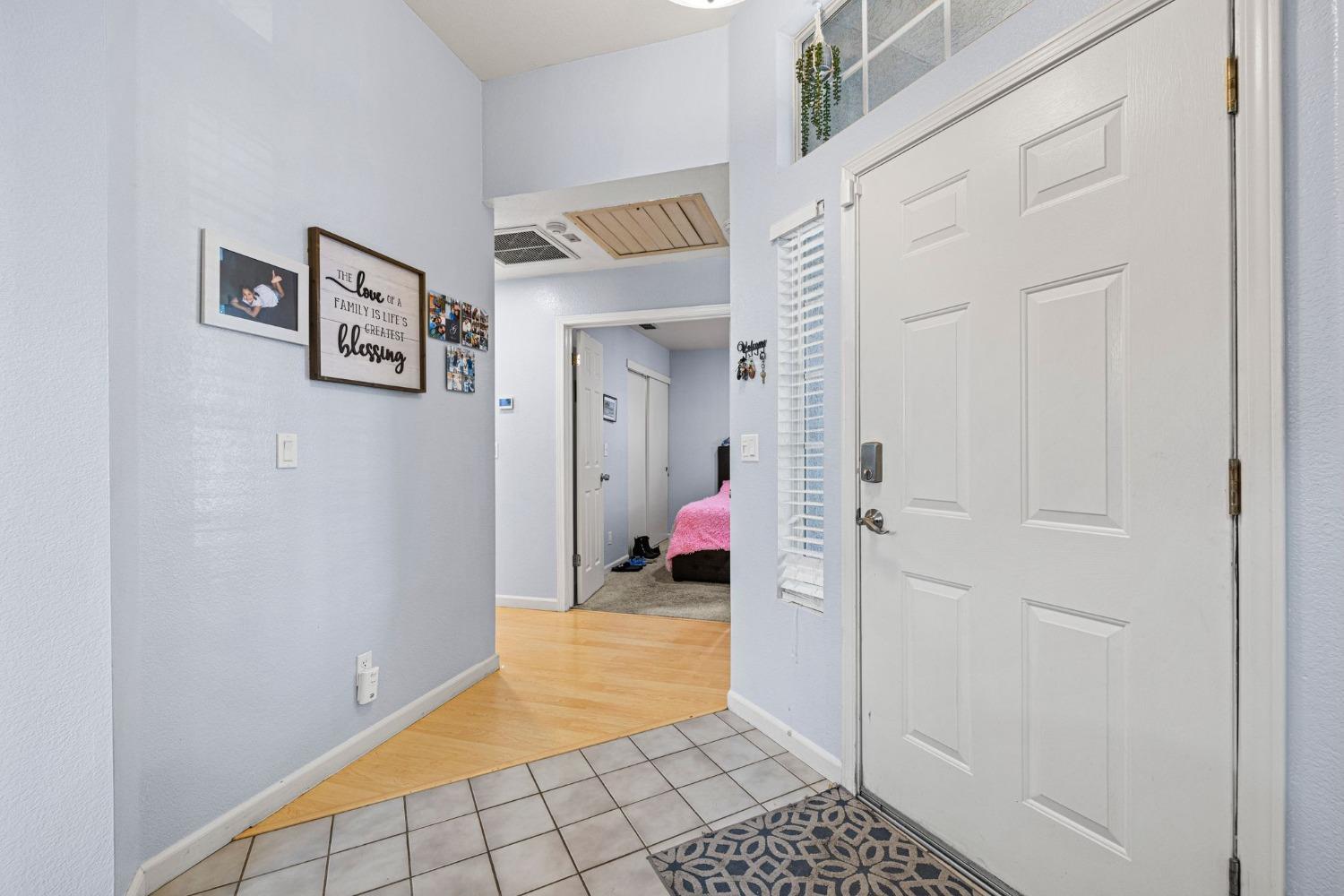 Detail Gallery Image 9 of 50 For 8636 Acacia Woods Ct, Antelope,  CA 95843 - 3 Beds | 2 Baths