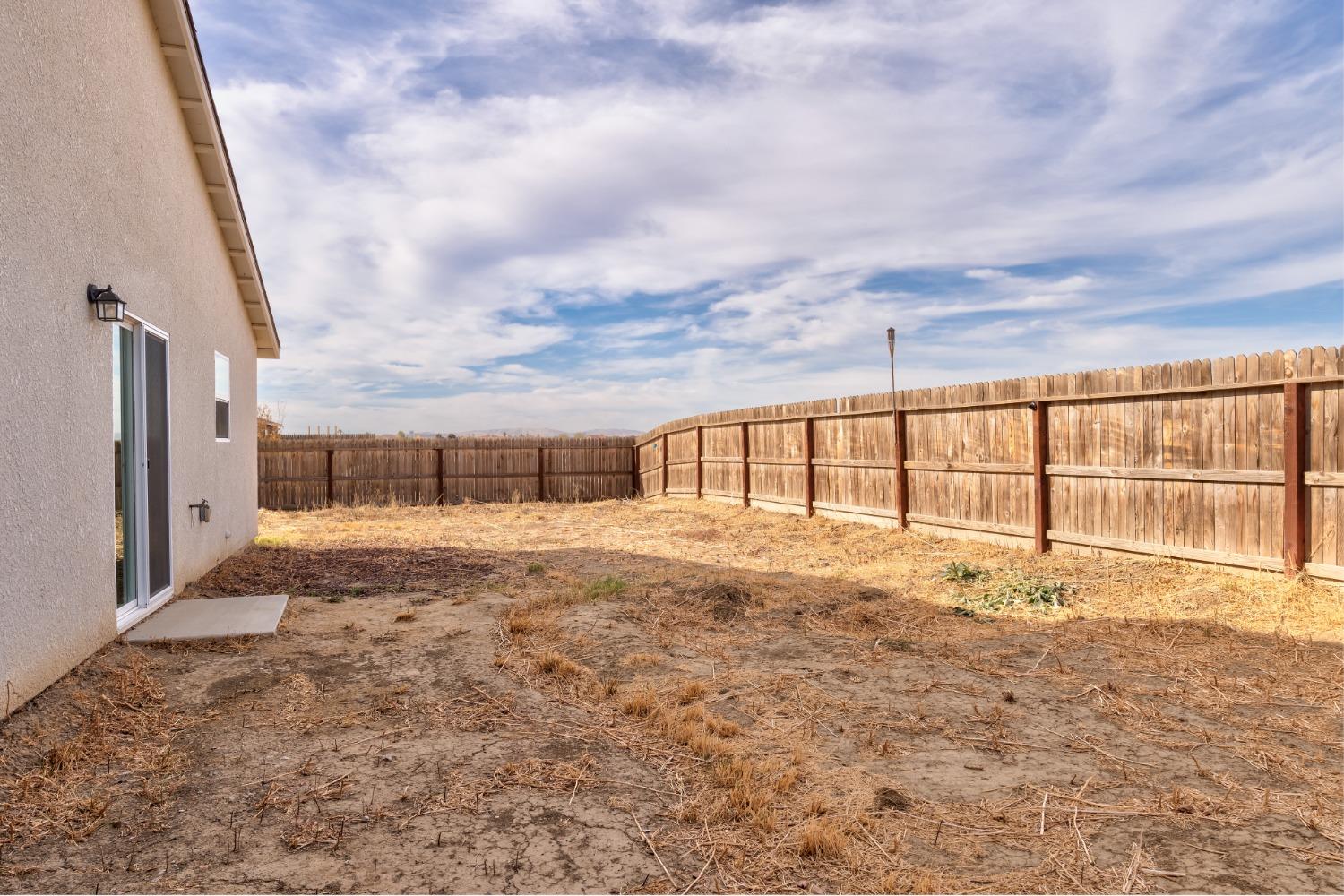 Detail Gallery Image 34 of 49 For 2246 Luna Ct, Los Banos,  CA 93635 - 4 Beds | 3 Baths