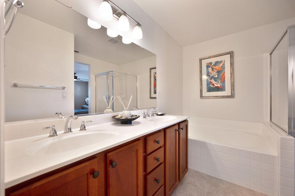 Detail Gallery Image 25 of 49 For 2902 Esplanade Cir, Folsom,  CA 95630 - 2 Beds | 2/1 Baths