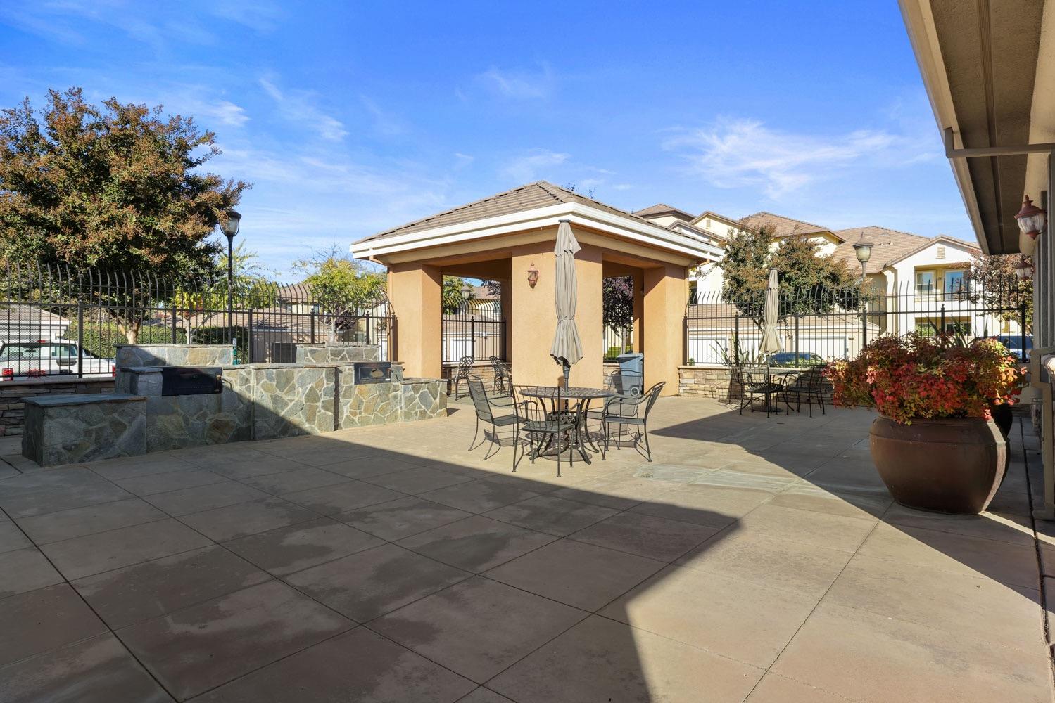 Detail Gallery Image 36 of 51 For 1360 Shady Ln #1015,  Turlock,  CA 95382 - 2 Beds | 2 Baths