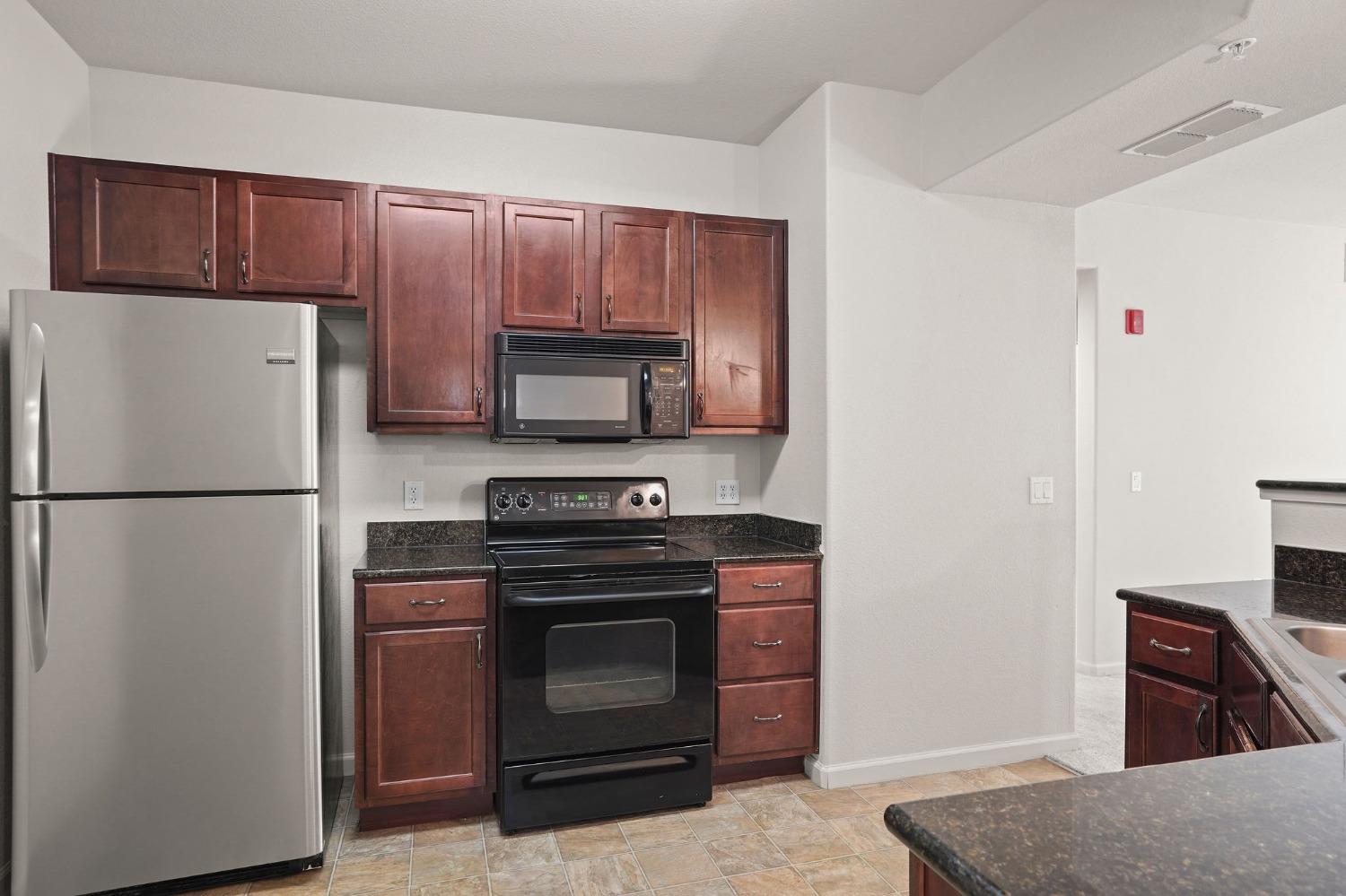 Detail Gallery Image 15 of 39 For 1900 Danbrook Dr #1117,  Sacramento,  CA 95835 - 2 Beds | 2 Baths