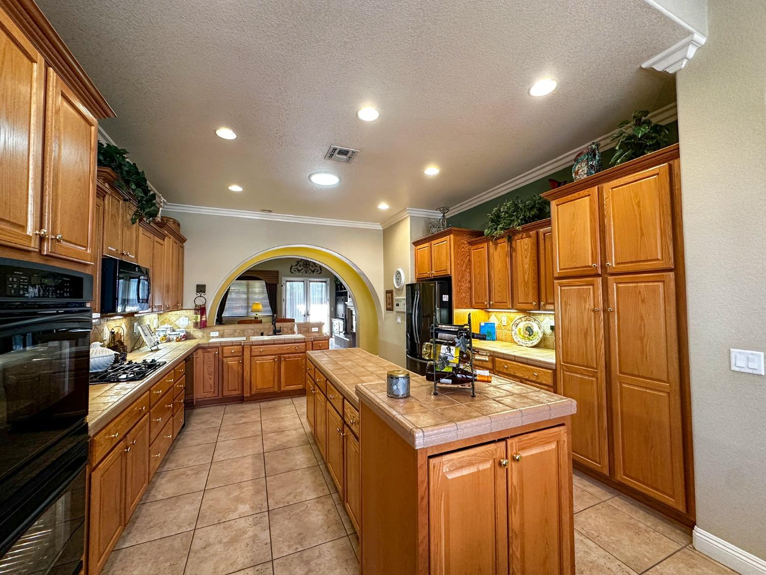 Detail Gallery Image 13 of 64 For 2818 Rockaway Ln, Sacramento,  CA 95835 - 2 Beds | 2/1 Baths