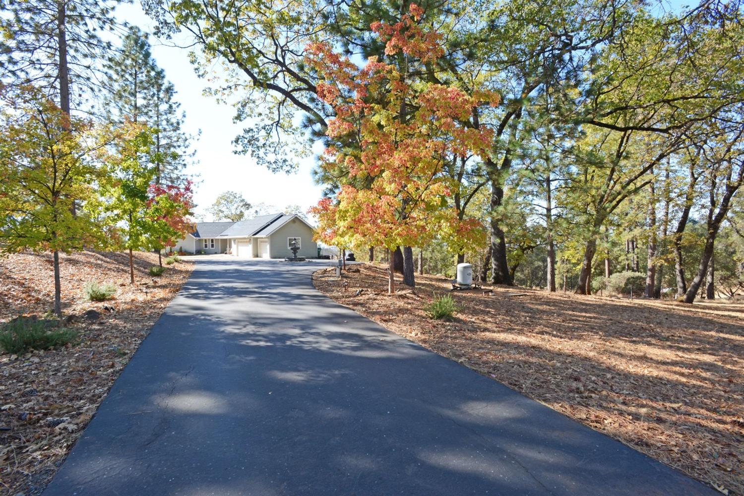 Ridge Top Court, Auburn, California image 35