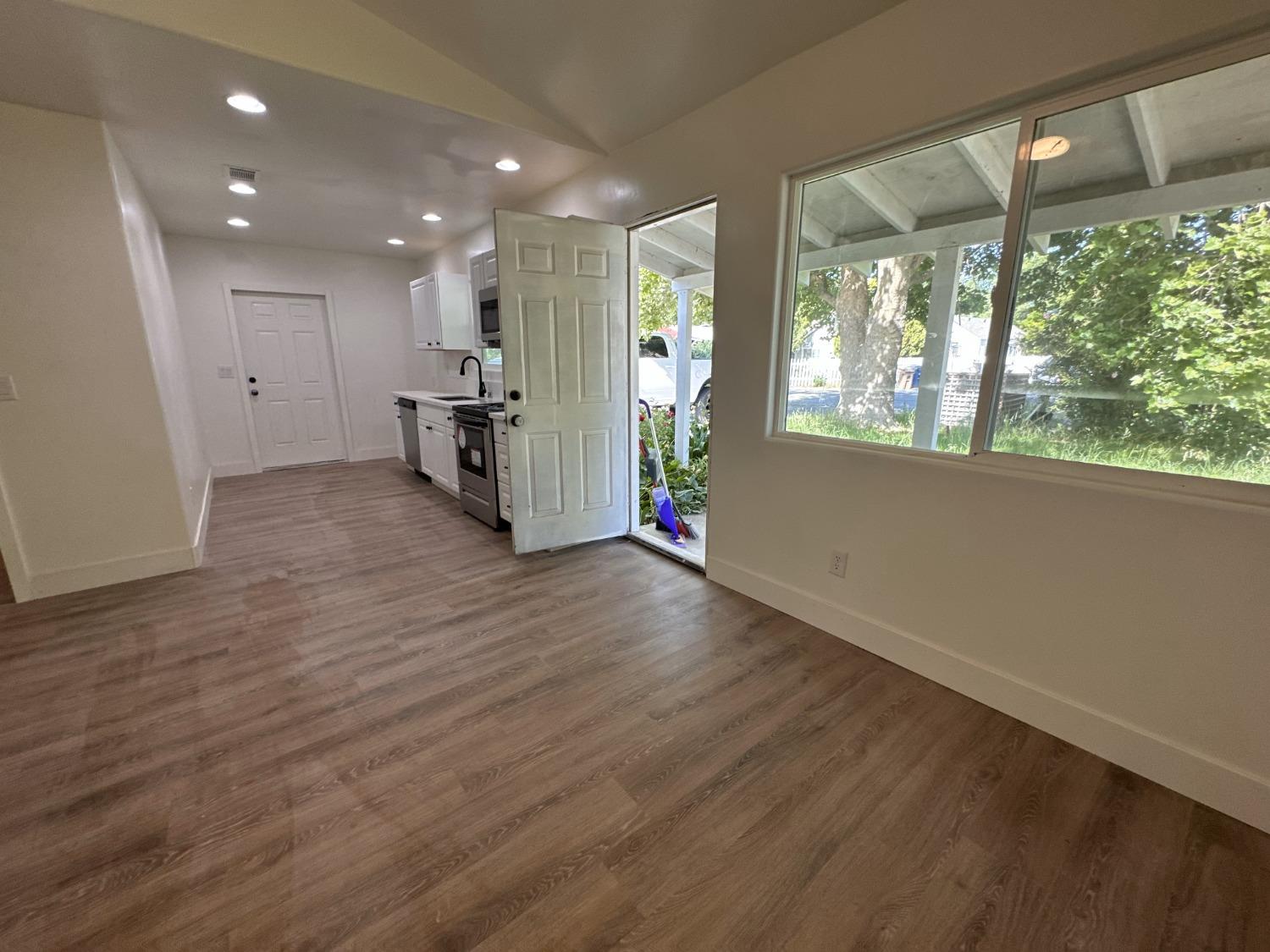 Detail Gallery Image 7 of 7 For 10781 4th St, Hood,  CA 95639 - 2 Beds | 1 Baths