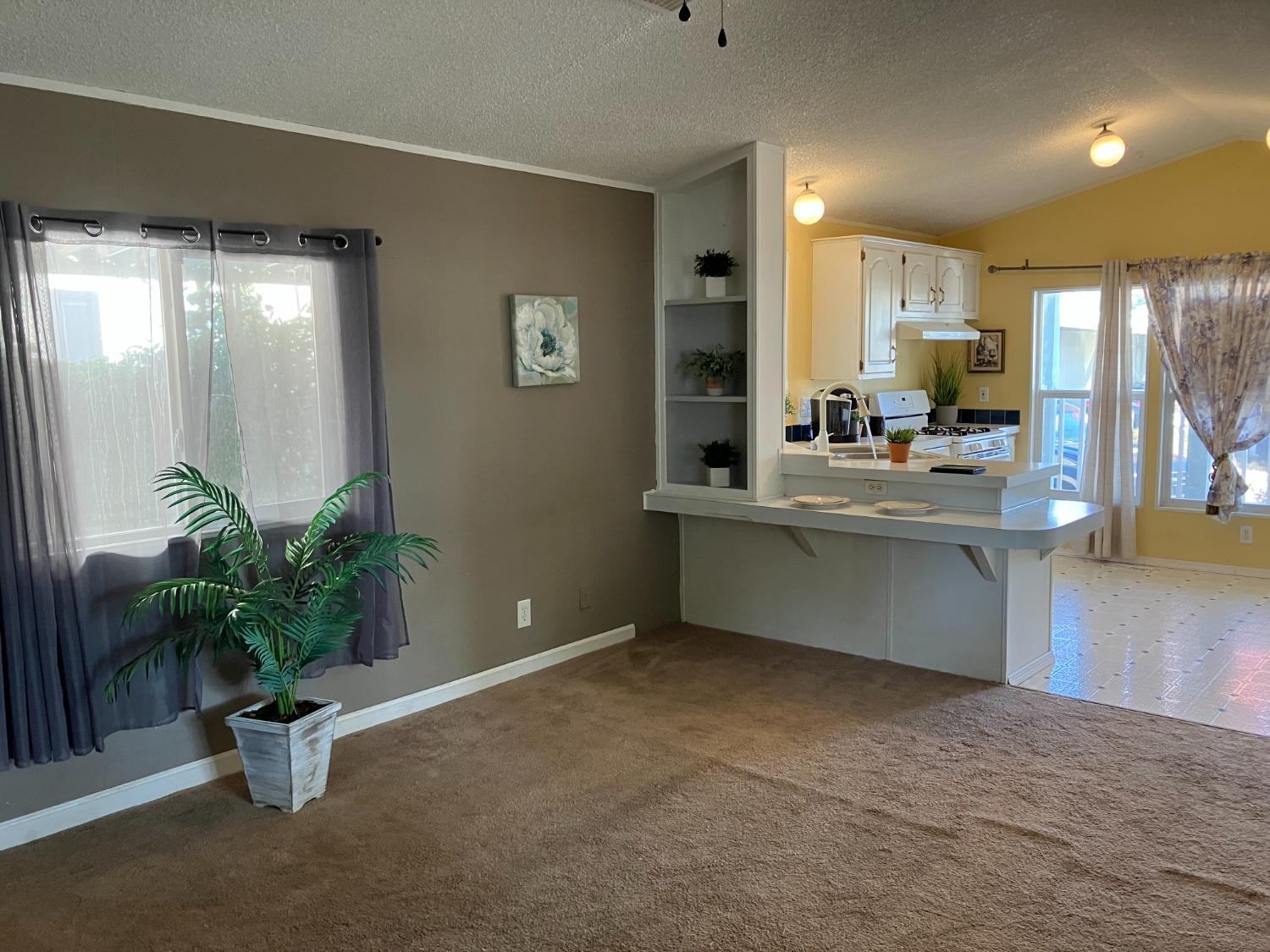 Detail Gallery Image 4 of 19 For 156 Sage St, Citrus Heights,  CA 95621 - 2 Beds | 1 Baths