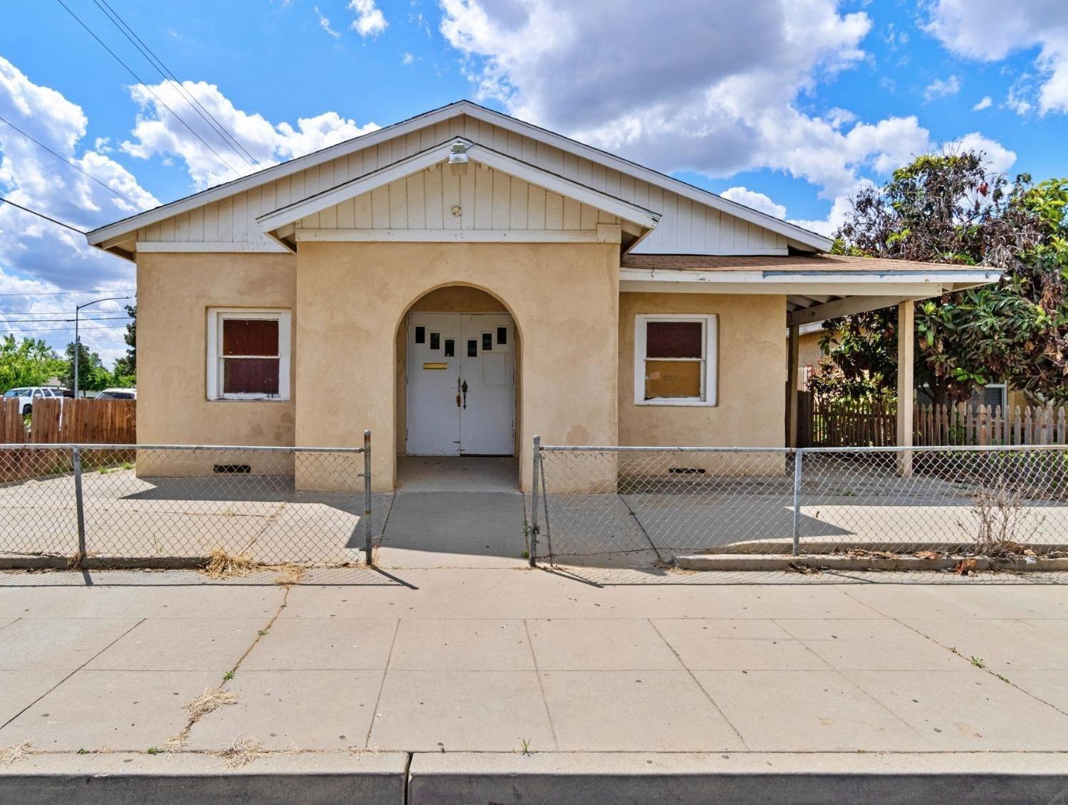 Sonora Street, Madera, California image 1