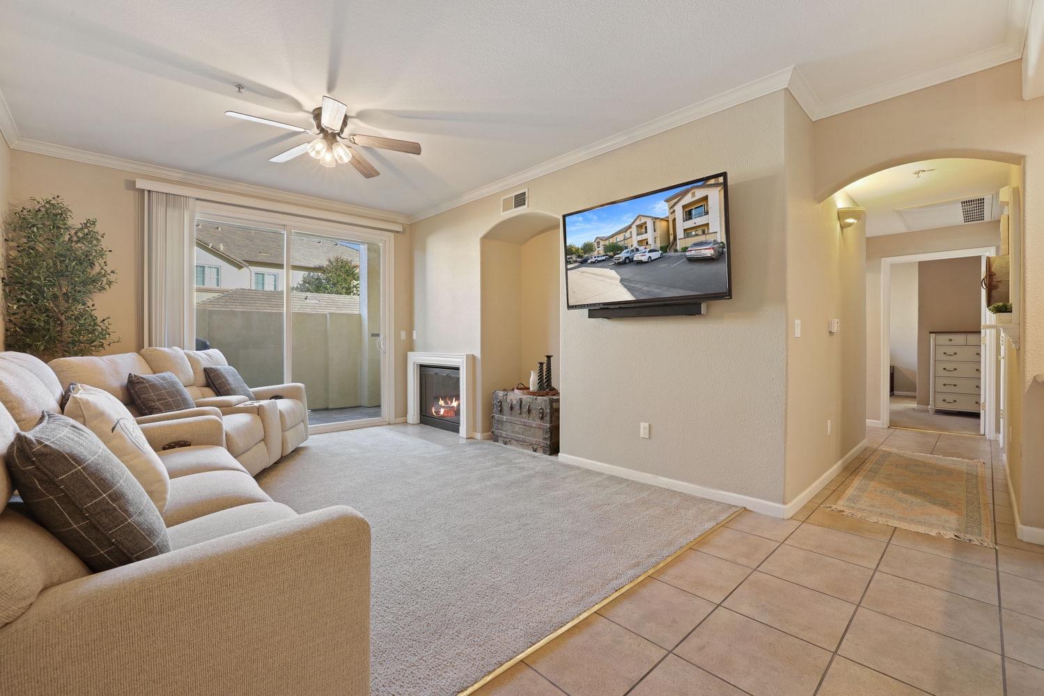 Detail Gallery Image 8 of 51 For 1360 Shady Ln #1015,  Turlock,  CA 95382 - 2 Beds | 2 Baths