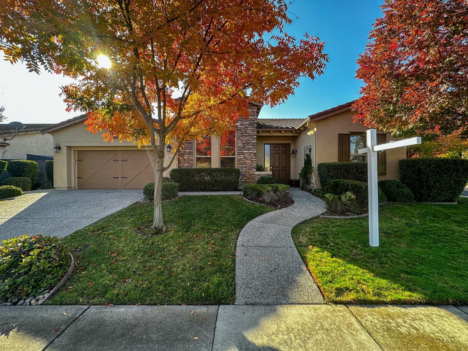 Detail Gallery Image 2 of 64 For 2818 Rockaway Ln, Sacramento,  CA 95835 - 2 Beds | 2/1 Baths