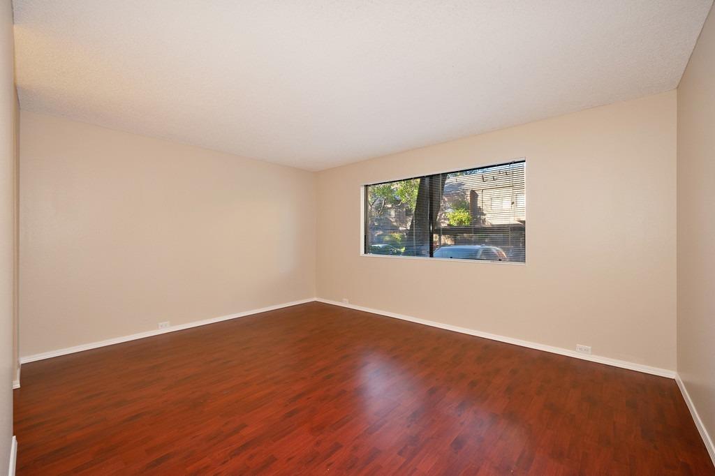 Detail Gallery Image 22 of 42 For 660 Woodside Sierra #1,  Sacramento,  CA 95825 - 2 Beds | 2 Baths