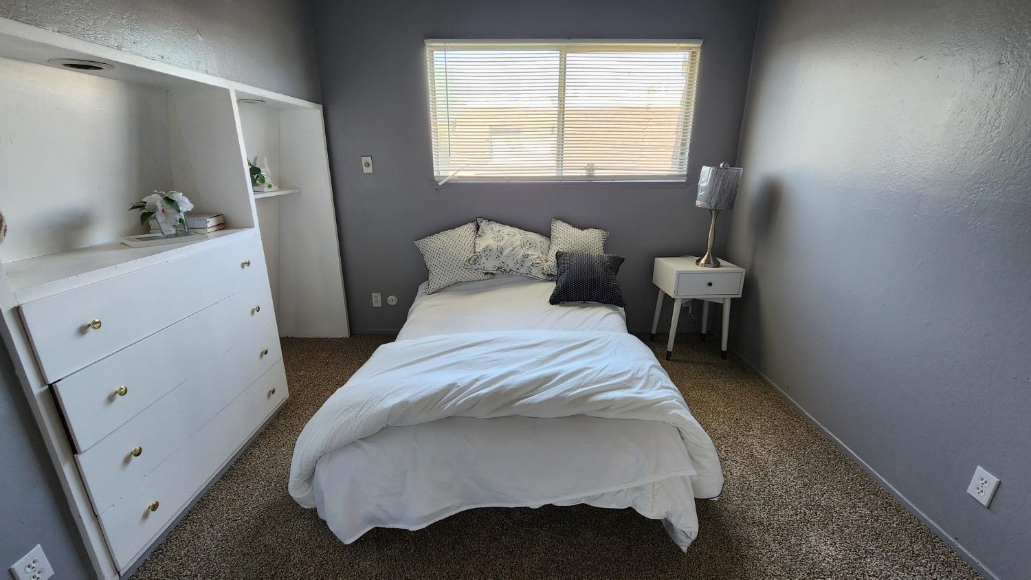 Detail Gallery Image 19 of 27 For 5670 Hillsdale Blvd, Sacramento,  CA 95842 - 2 Beds | 1/1 Baths