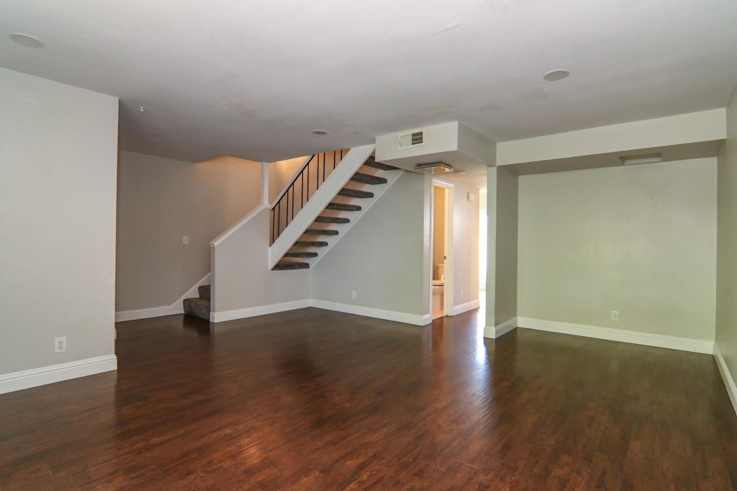 Photo #7: 224124735 Listing 