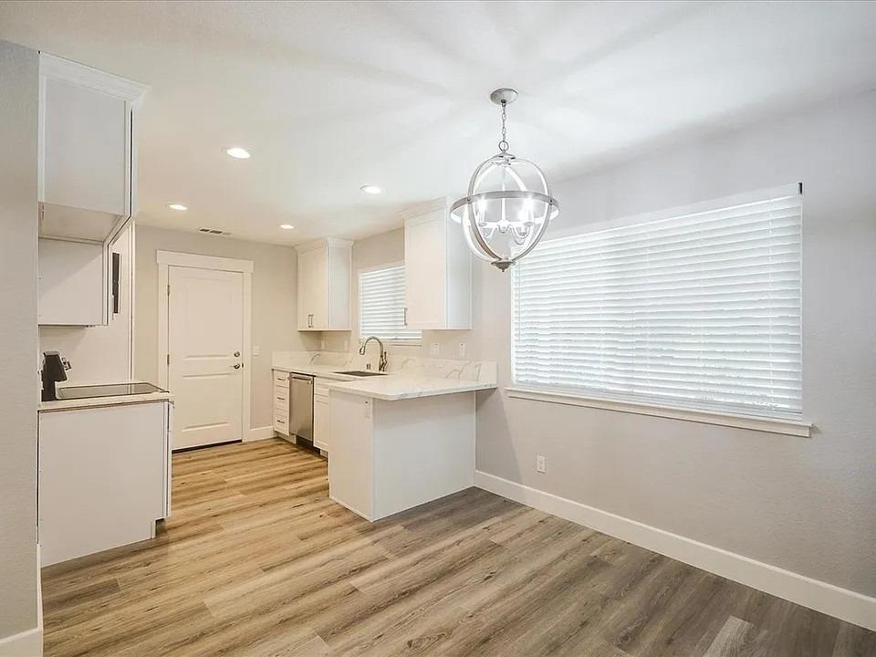 Detail Gallery Image 7 of 18 For 4925 El Cemonte, Davis,  CA 95616 - 2 Beds | 1 Baths