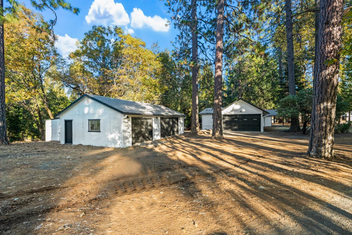 Detail Gallery Image 2 of 58 For 4355 Harness Tract Rd, Camino,  CA 95709 - 3 Beds | 3 Baths