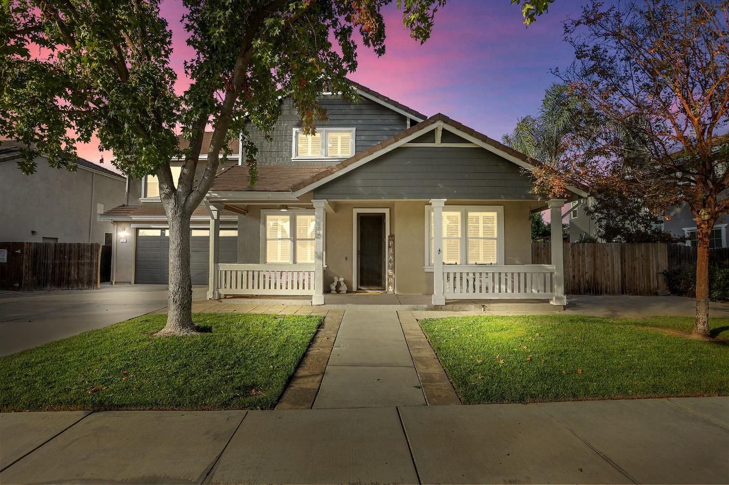 Detail Gallery Image 2 of 38 For 1511 Augusta Pointe Dr, Ripon,  CA 95366 - 5 Beds | 3/1 Baths