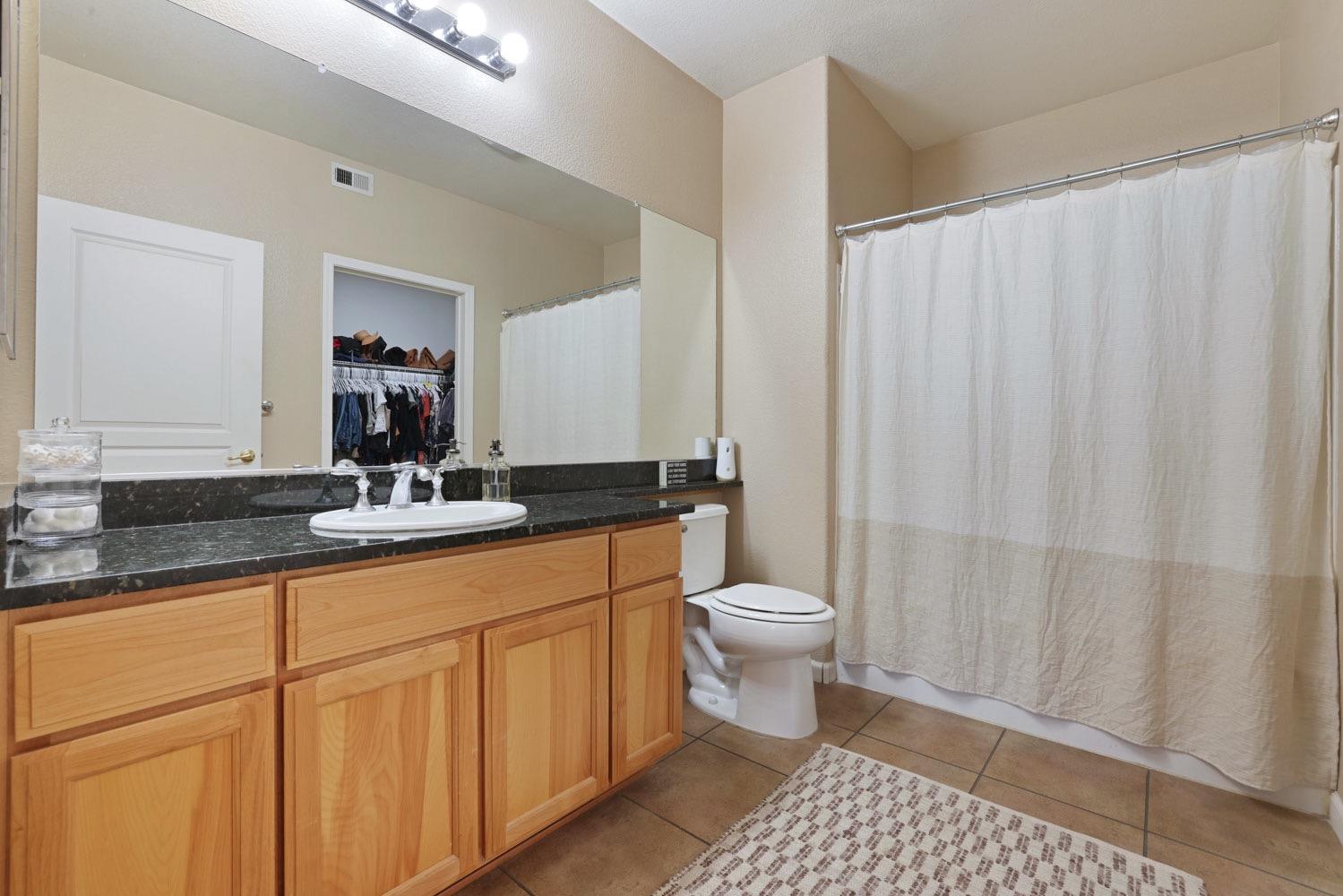 Detail Gallery Image 29 of 51 For 1360 Shady Ln #1015,  Turlock,  CA 95382 - 2 Beds | 2 Baths