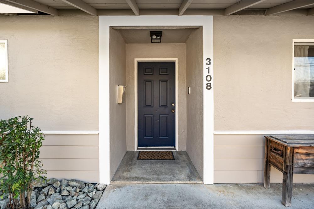 Detail Gallery Image 2 of 36 For 3108 Hurley Way, Sacramento,  CA 95864 - 3 Beds | 1 Baths