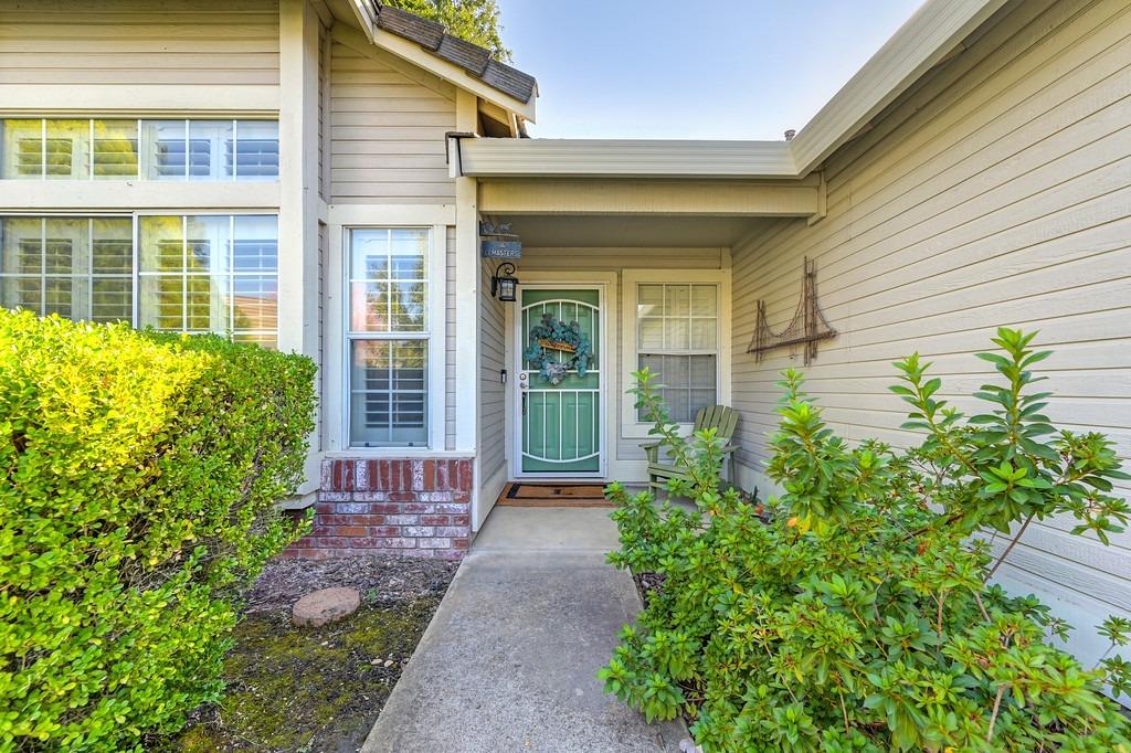 Detail Gallery Image 7 of 52 For 9041 Athelson Pl, Sacramento,  CA 95829 - 4 Beds | 2 Baths