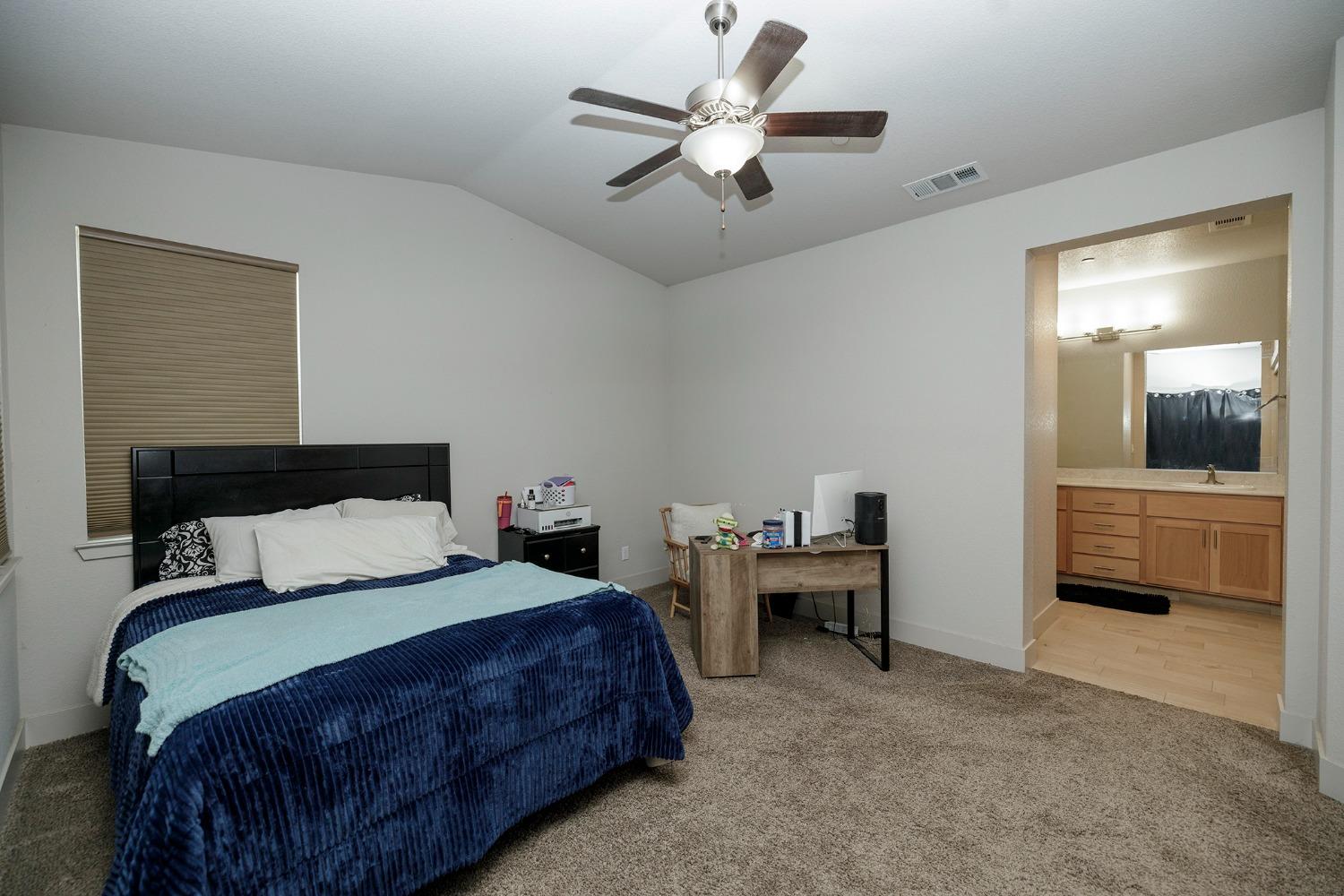 Detail Gallery Image 27 of 43 For 132 Lemon Blossom Ln, Patterson,  CA 95363 - 5 Beds | 2 Baths