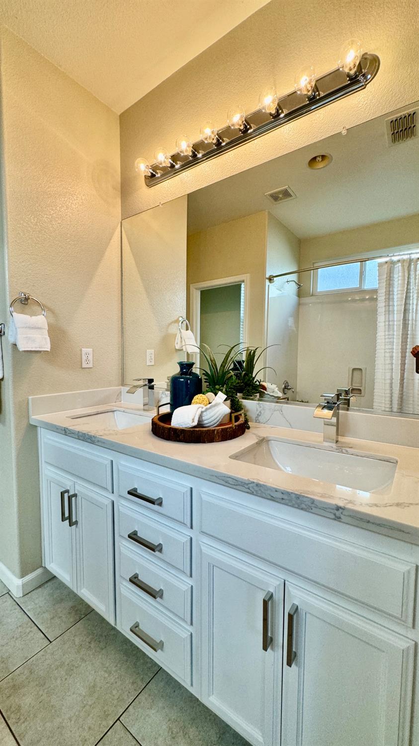 Detail Gallery Image 13 of 50 For 3101 Brunnet Ln, Sacramento,  CA 95833 - 3 Beds | 2 Baths