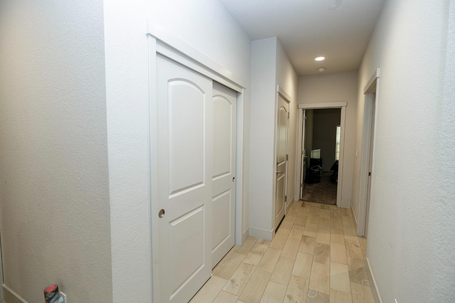 Detail Gallery Image 31 of 43 For 132 Lemon Blossom Ln, Patterson,  CA 95363 - 5 Beds | 2 Baths