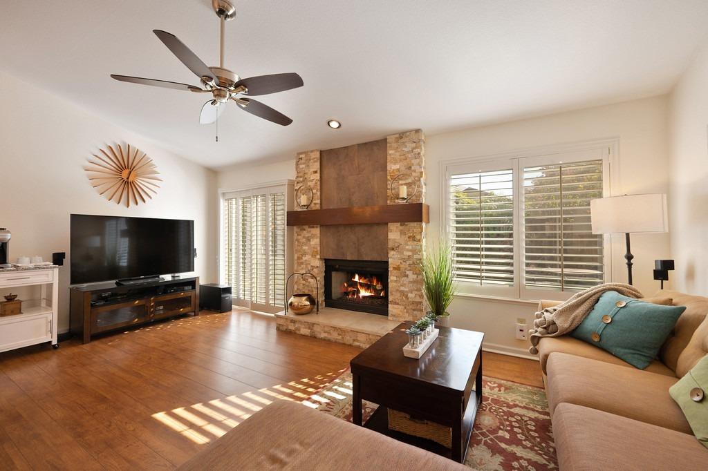 Detail Gallery Image 12 of 52 For 9041 Athelson Pl, Sacramento,  CA 95829 - 4 Beds | 2 Baths