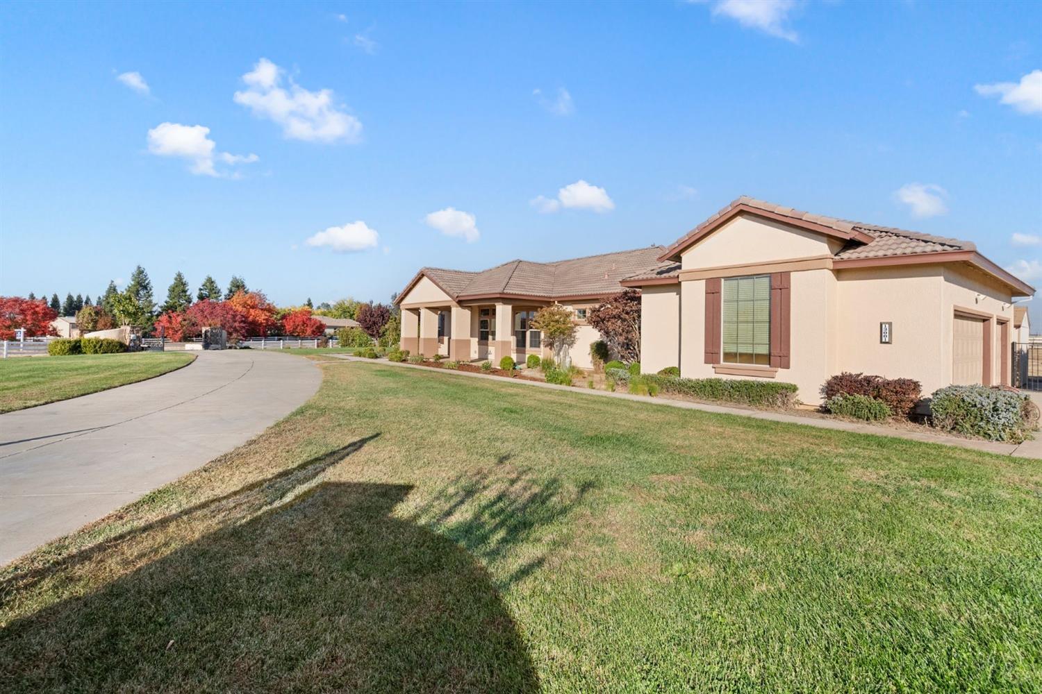 Detail Gallery Image 14 of 87 For 13001 Barbaro Ct, Wilton,  CA 95693 - 4 Beds | 2 Baths