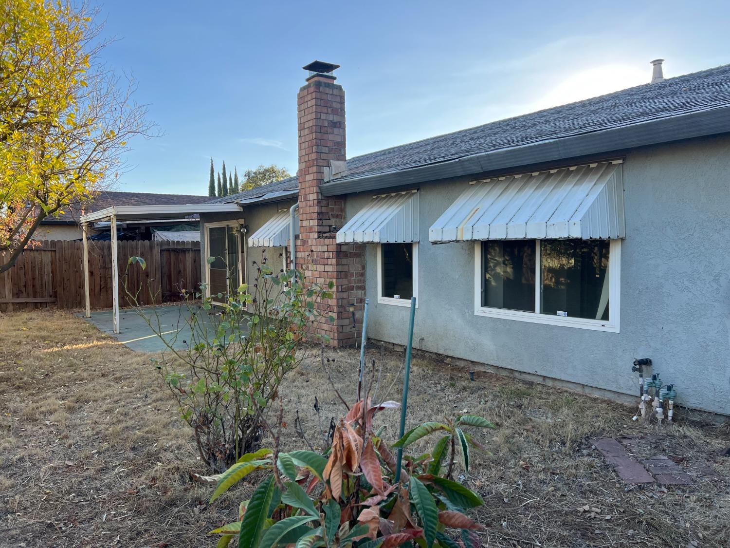 Detail Gallery Image 11 of 11 For 7865 Deerglen Way, Sacramento,  CA 95823 - 3 Beds | 2 Baths