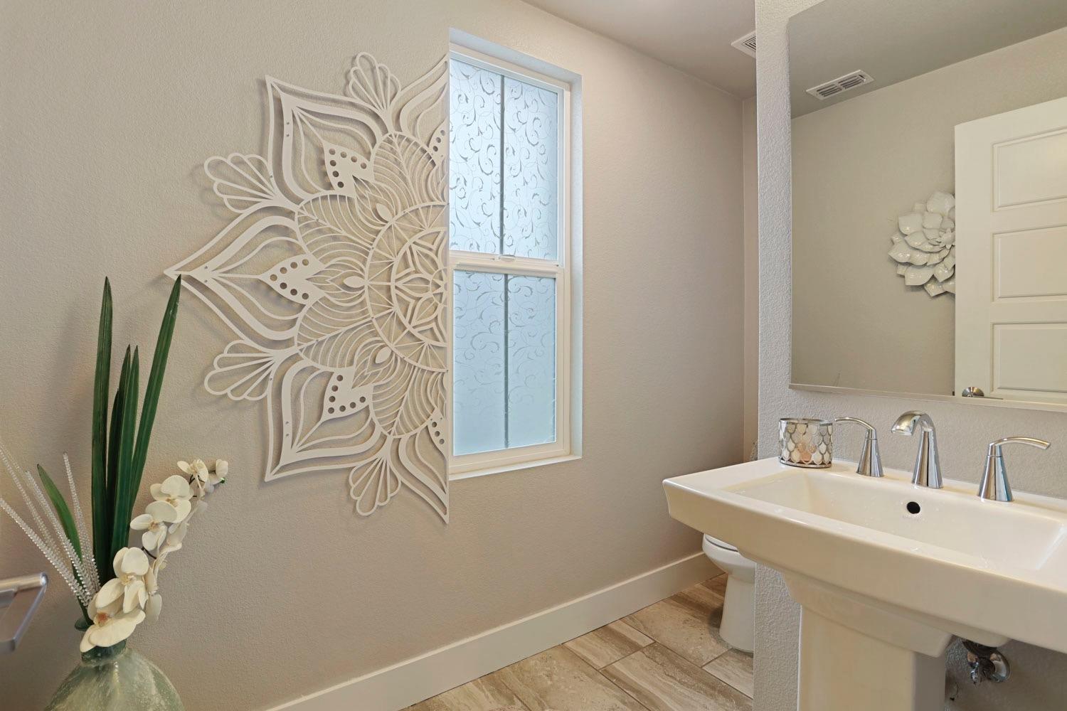 Detail Gallery Image 7 of 57 For 4549 Acacia Ridge St, Sacramento,  CA 95834 - 4 Beds | 3/1 Baths