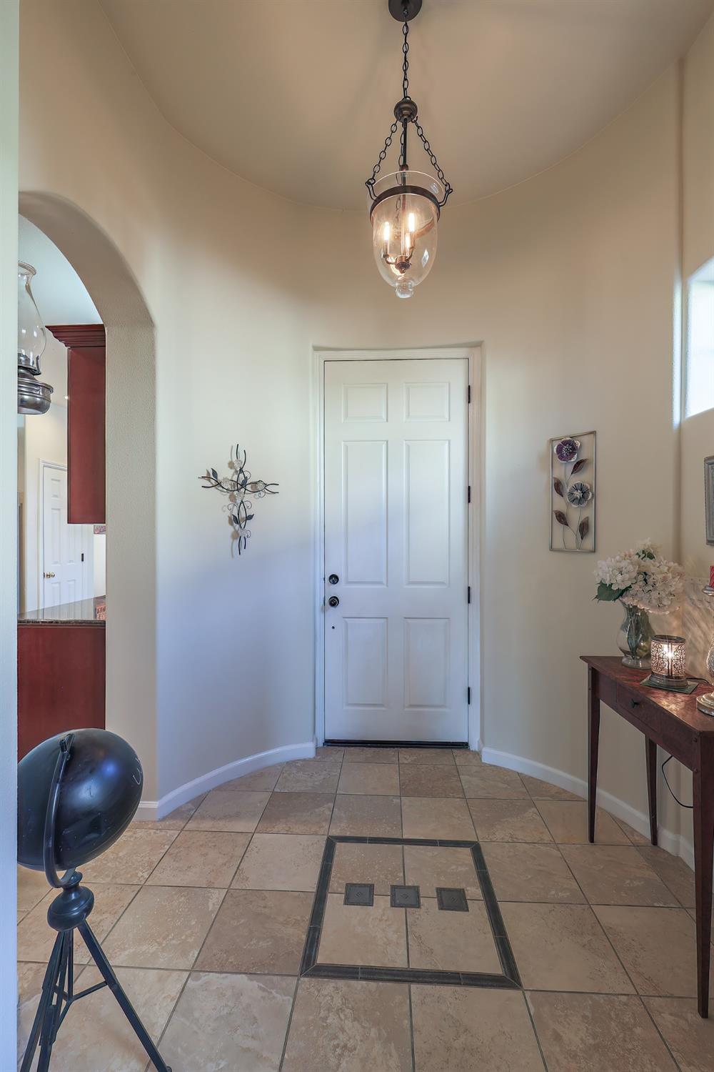 Detail Gallery Image 8 of 57 For 2625 Amalfi, Chowchilla,  CA 93610 - 3 Beds | 2 Baths