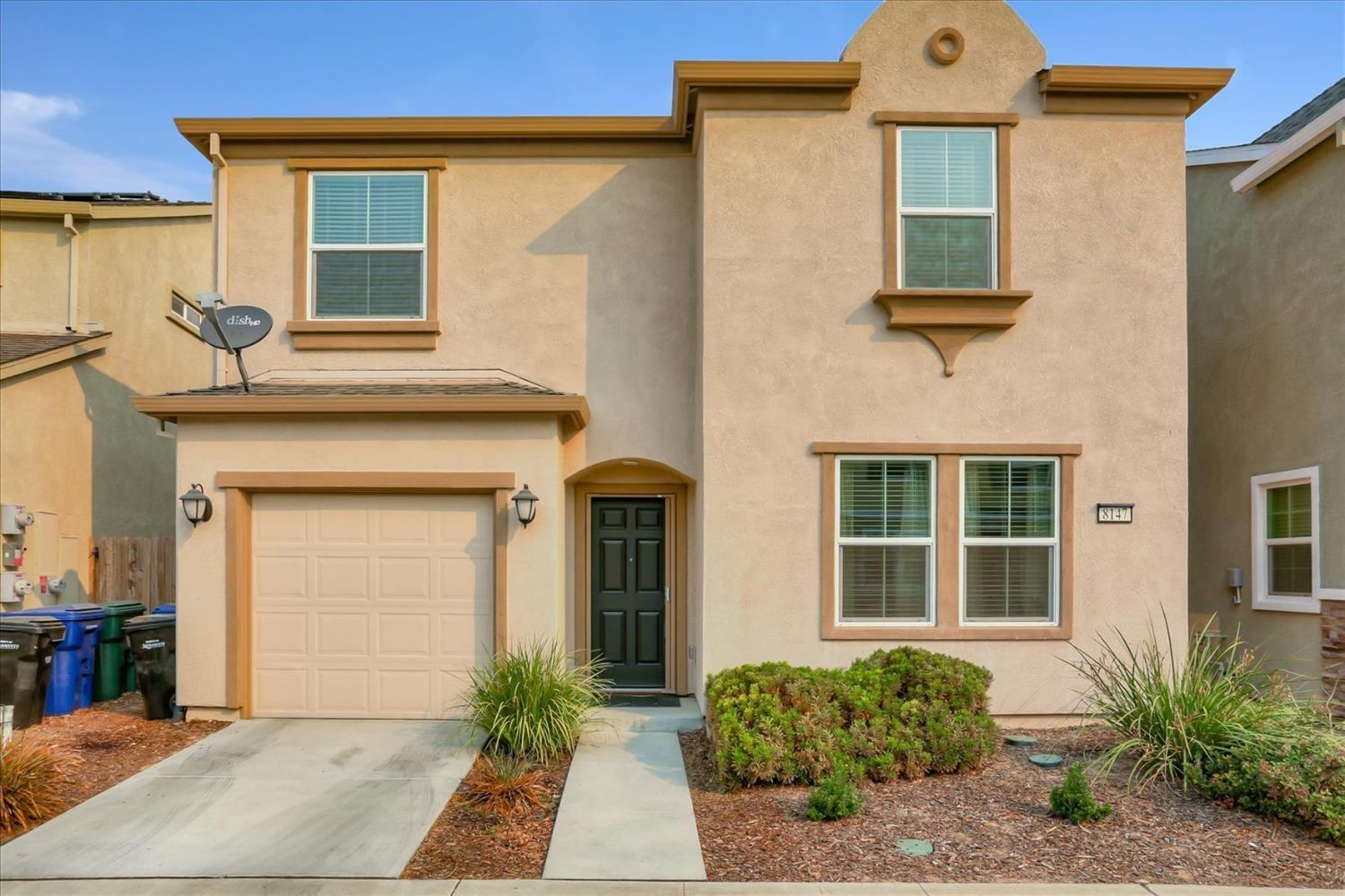 Detail Gallery Image 1 of 23 For 8147 Weeping Willow Ln, Sacramento,  CA 95828 - 4 Beds | 2/1 Baths