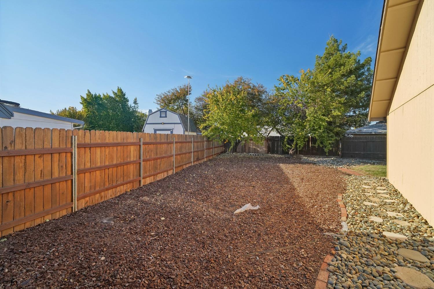 Detail Gallery Image 34 of 55 For 2445 Ridgewood Ct, Rocklin,  CA 95677 - 3 Beds | 2 Baths