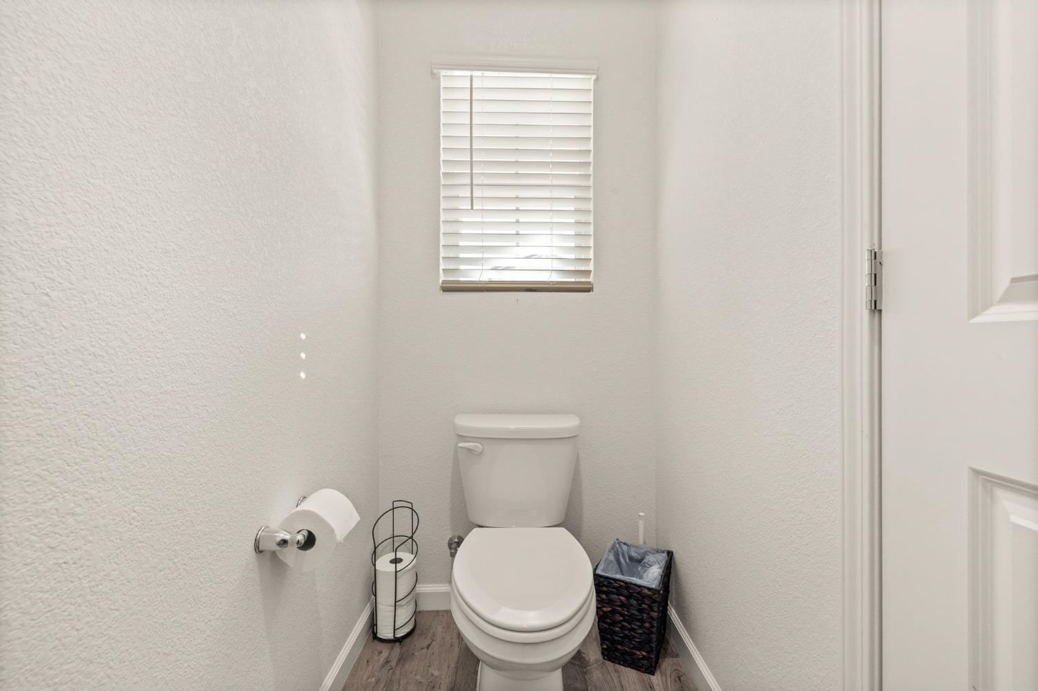 Detail Gallery Image 6 of 50 For 2875 Krone Way, Antelope,  CA 95843 - 4 Beds | 2/1 Baths