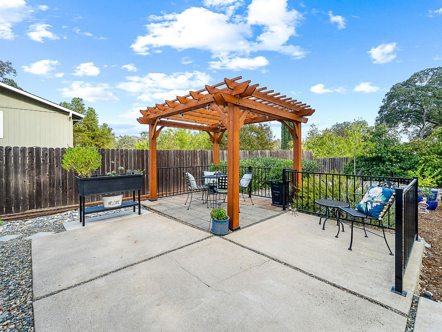 Detail Gallery Image 25 of 36 For 2417 Sandpiper Way, Cameron Park,  CA 95682 - 3 Beds | 2 Baths