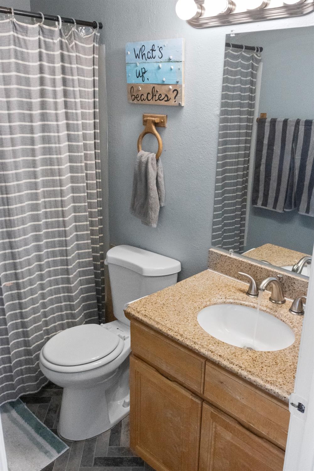 Detail Gallery Image 18 of 27 For 4092 Savannah Ln, Sacramento,  CA 95823 - 3 Beds | 2/1 Baths