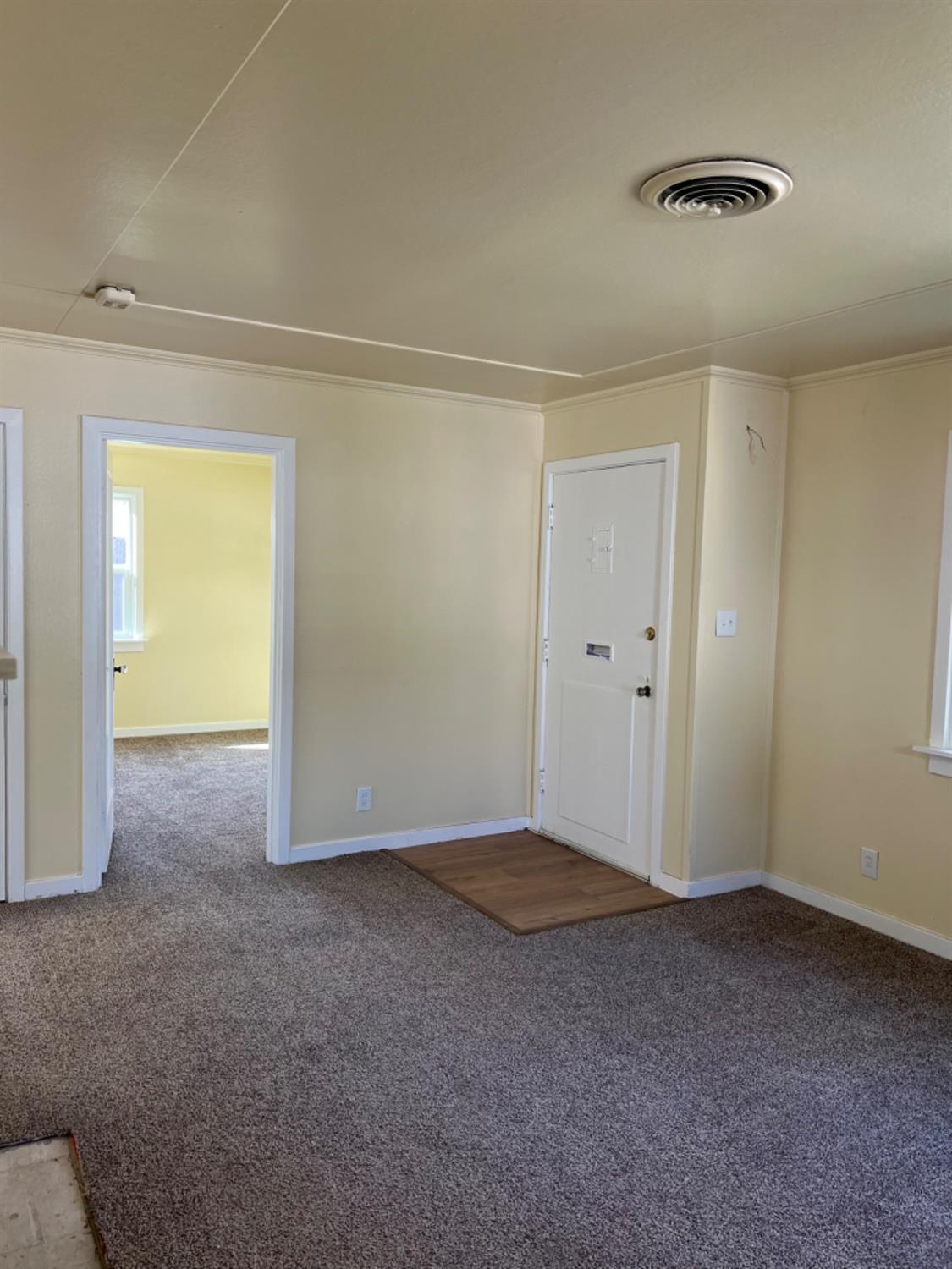 Detail Gallery Image 8 of 16 For 2130 W Rose St, Stockton,  CA 95203 - 2 Beds | 1 Baths