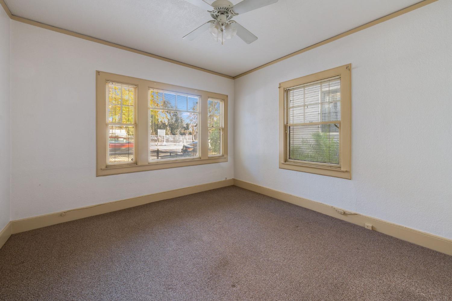 Detail Gallery Image 24 of 32 For 2824 F St, Sacramento,  CA 95816 - 2 Beds | 1 Baths