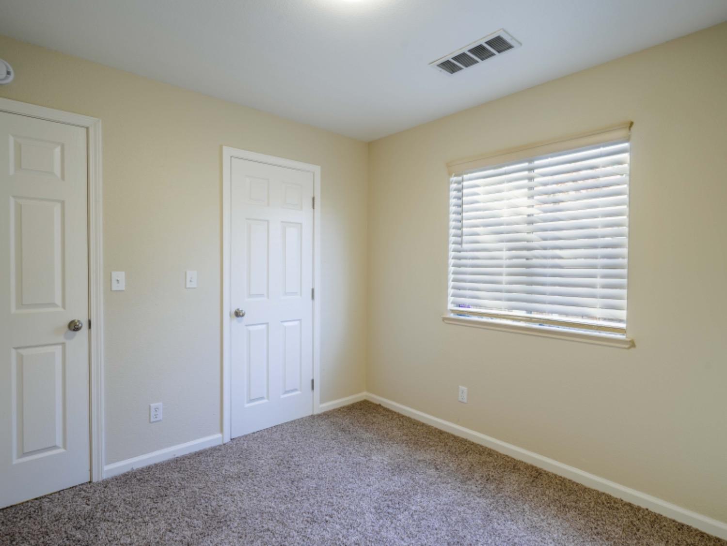 Detail Gallery Image 11 of 26 For 1321 Cape Cod Dr, Modesto,  CA 95358 - 3 Beds | 2 Baths