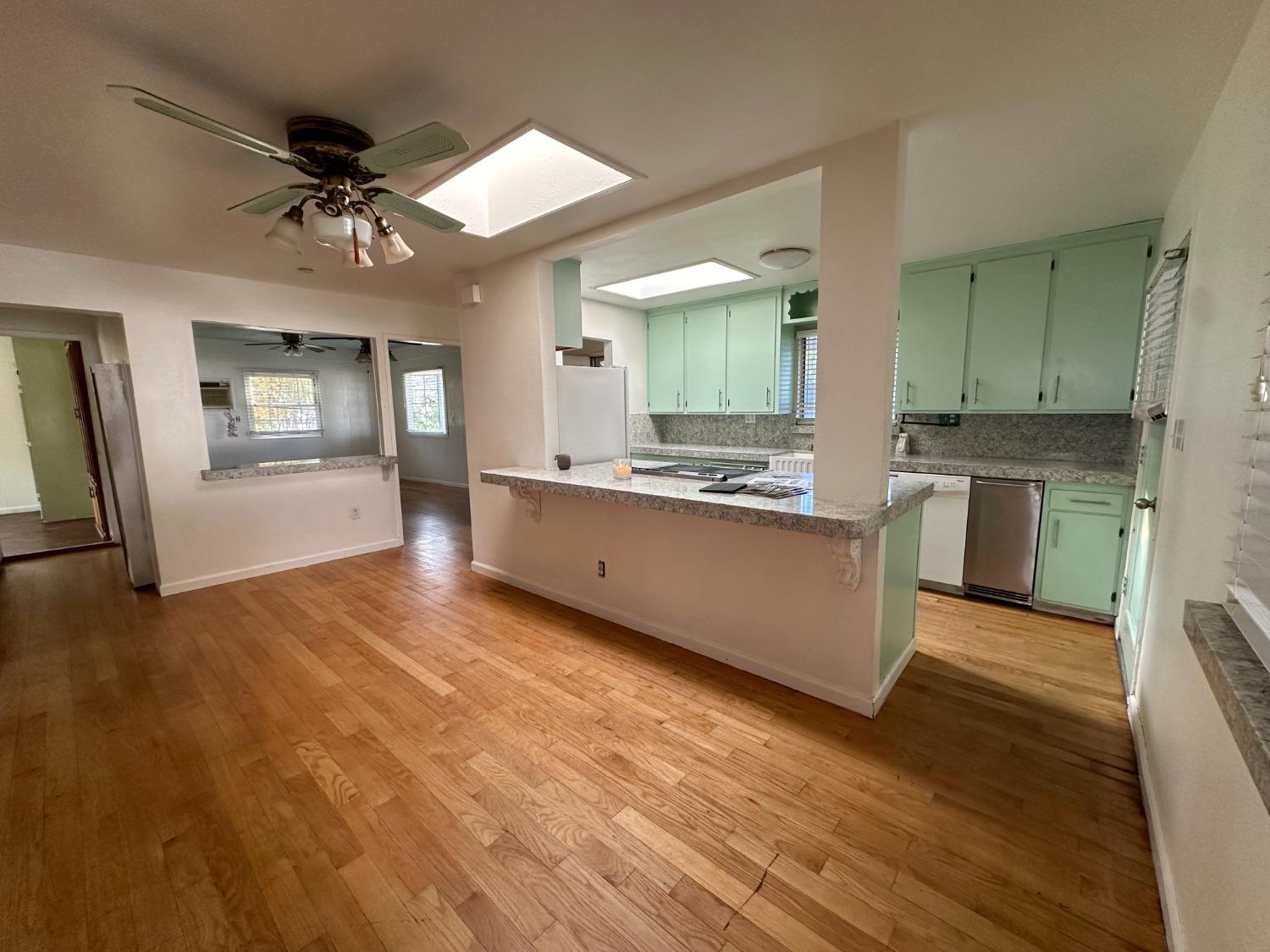 Detail Gallery Image 10 of 32 For 524 N Western Ave, Waterford,  CA 95386 - 2 Beds | 1 Baths