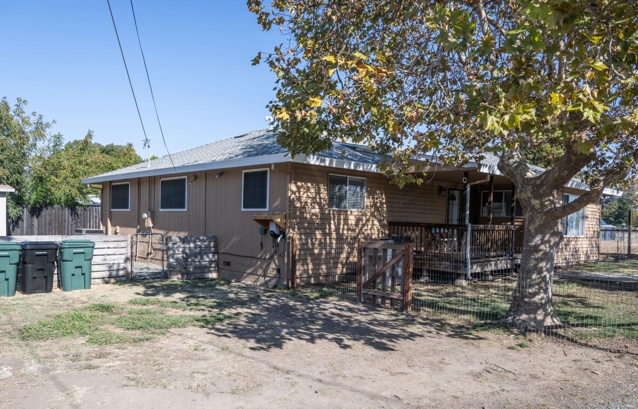 Detail Gallery Image 4 of 29 For 991 Blair St, Hood,  CA 95639 - 3 Beds | 2 Baths