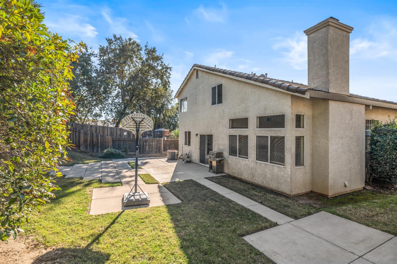 Detail Gallery Image 31 of 33 For 8422 Adagio Way, Citrus Heights,  CA 95621 - 4 Beds | 2/1 Baths