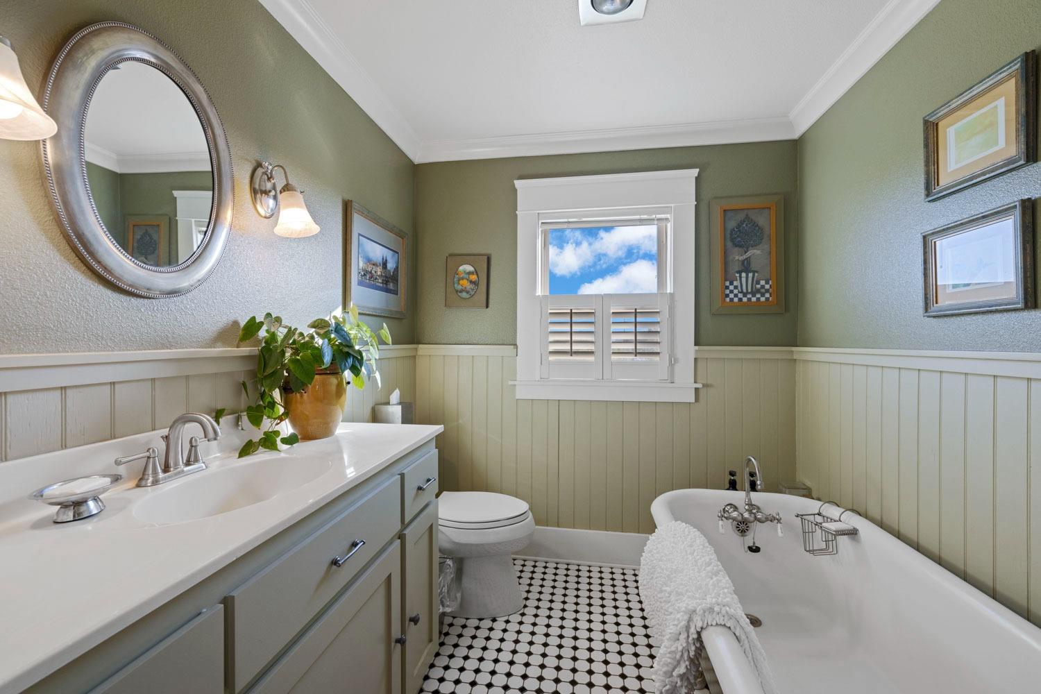 Detail Gallery Image 22 of 53 For 5430 E Kettleman Ln, Lodi,  CA 95240 - 3 Beds | 2/1 Baths