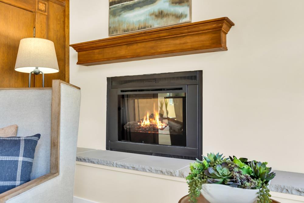 Detail Gallery Image 12 of 93 For 669 Brickyard Dr, Sacramento,  CA 95831 - 4 Beds | 2/1 Baths