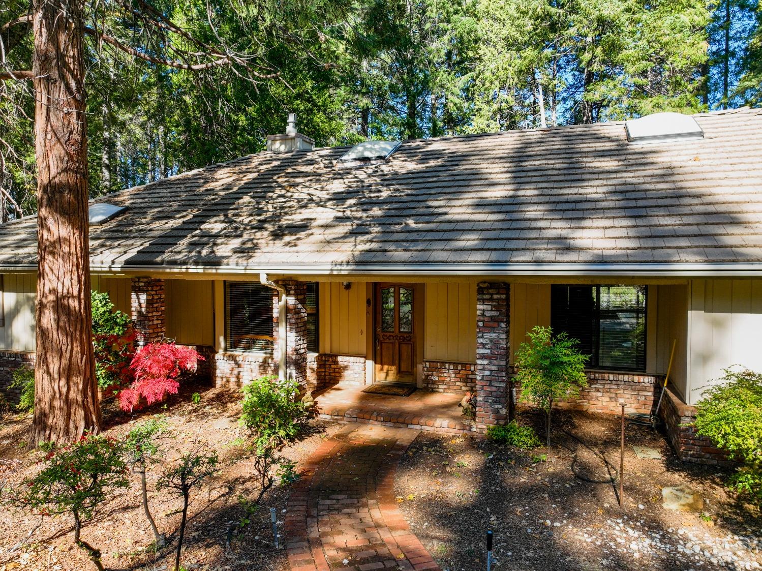 Detail Gallery Image 9 of 63 For 12654 Mayflower Dr, Nevada City,  CA 95959 - 3 Beds | 2 Baths